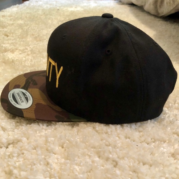 27+ Embroidery Hats Lids